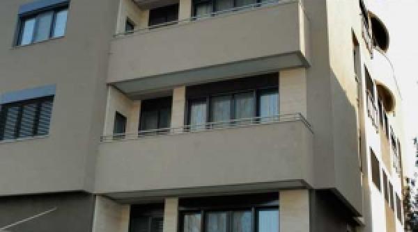 sechestru pe apartamentul lui adrian nastase