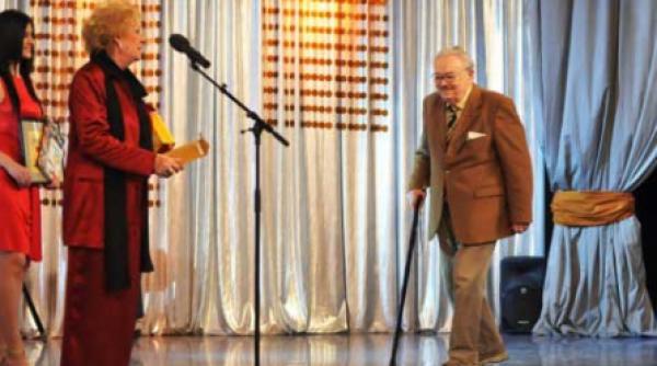 de ce plang tamara buciuceanu si ion lucian