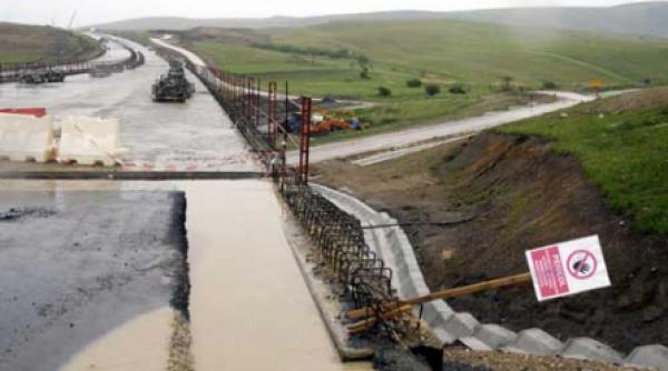 statul se imprumuta pentru bechtel