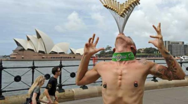 record mondial 18 sabii inghitite deodata video