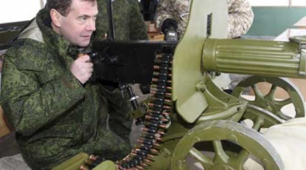 scutul criticat in est