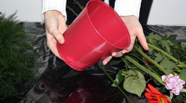 un aranjament proaspat vesel si luminos