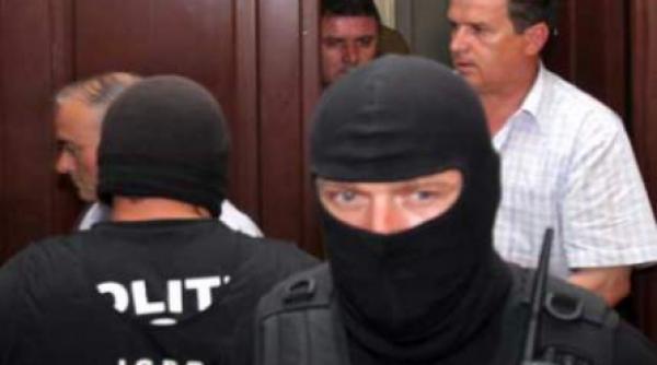 distinctie pentru puscarias gutau cetatean de onoare