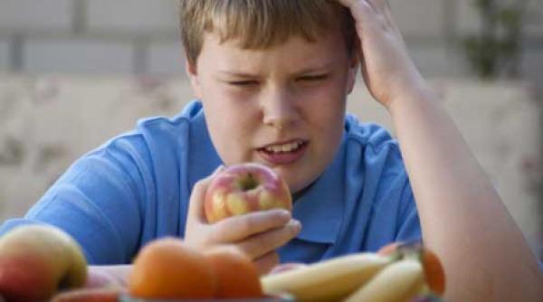 mananc acasa si slabesc