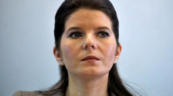 ridzi fenteaza parlamentul a intrat in concediu prenatal