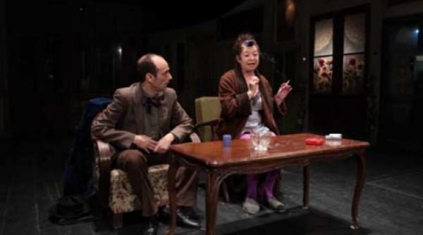 cata speranta pe scena de teatru