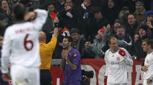 meciuri decise de arbitri