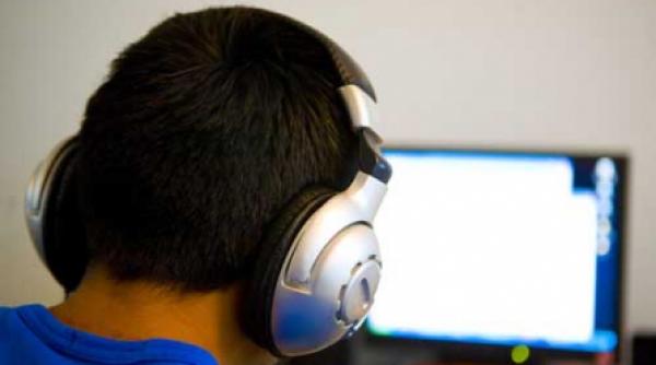 vedetele subtitrarilor de pe net cine i veverita si mai ales bc