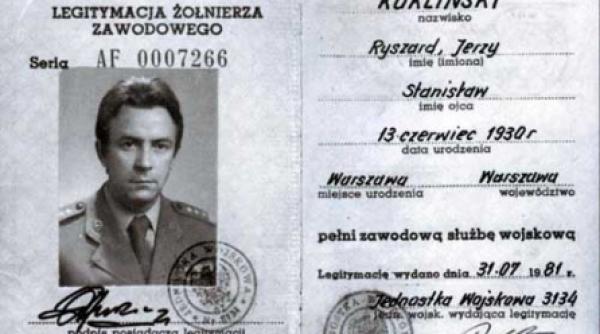 kuklinski vs pacepa tradatorii europei de est fata in fata