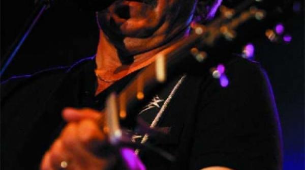 iedera cetera victor victoria