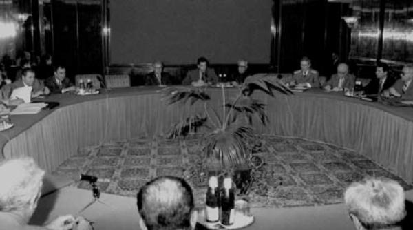 noul regim se plangea de odioasa mostenire