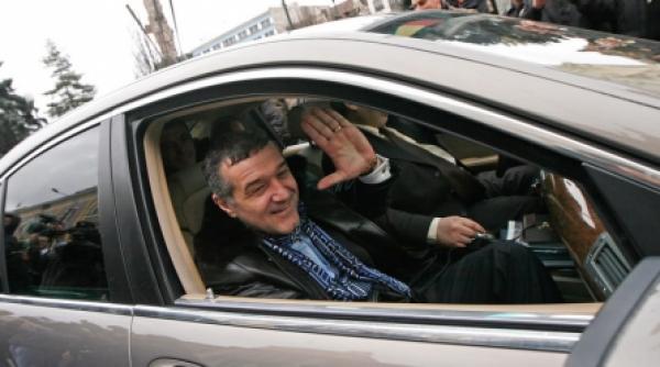 gigi becali ma dau si eu cu basescu cu pd l cu boc fac si eu ca toata lumea