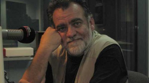 granzii folkului romanesc vin la sala palatului