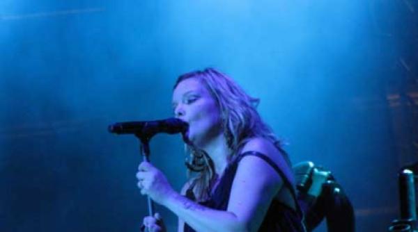 sarcina anettei olzon nu afecteaza planurile trupei