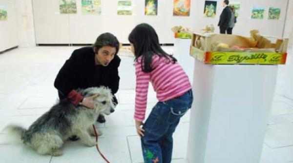 aprozarul de arta cu fructe si caini