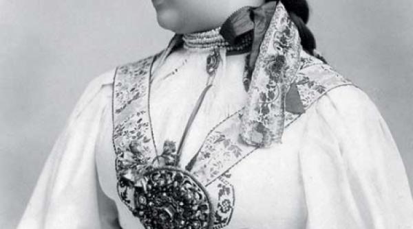 schita din slovele poetilor