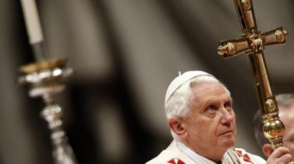 exorcistul episcopiei romei sustine ca diavolul este la vatican