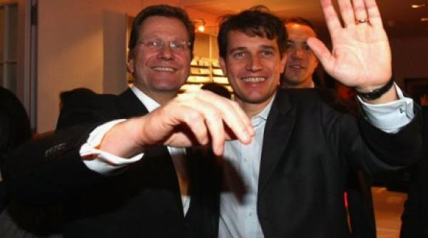 ministrul german de externe si a luat partenerul intr o vizita oficiala