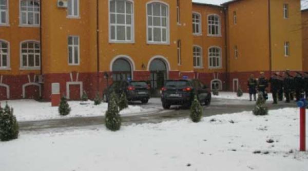 soferul ministrului oprea a provocat o ciocnire