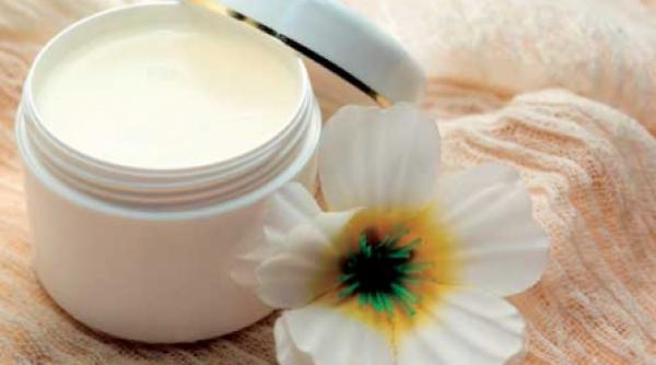 vaselina cosmetica in loc de rimel