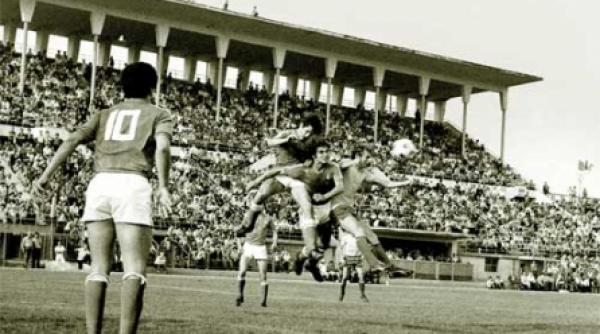 debutul marelui blond