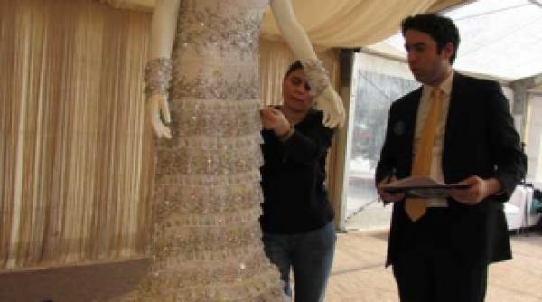 romania are rochia de mireasa cu cele mai multe cristale swarovski