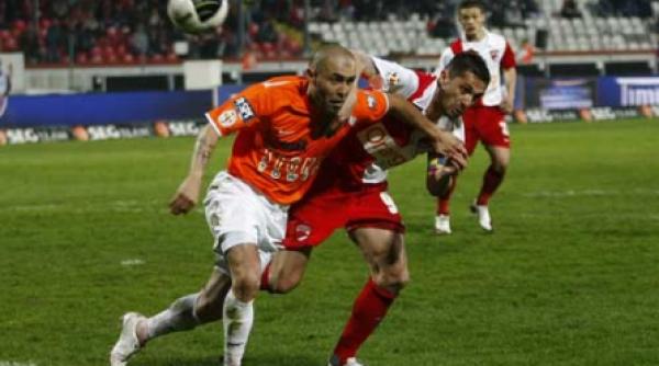 verdict amanat pentru retur