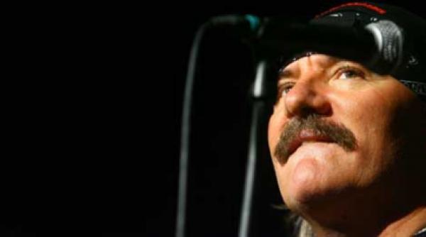 primavara de dupa jaluzele