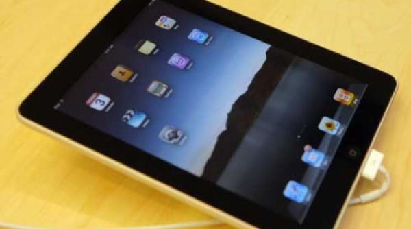 apple a vandut peste 300 000 ipad uri