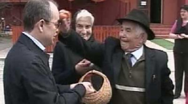 boc a primit un ou in cap de la tatal sau