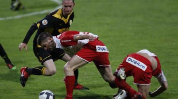 cainii si au gasit nasul