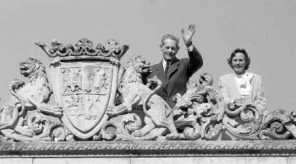 monarhia ca solutie a democratiei