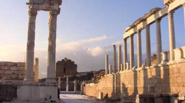 poveste scrisa pe un pergament