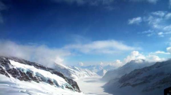 un mar rosu pentru jungfrau