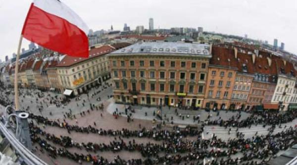 necunoscutii din scrum