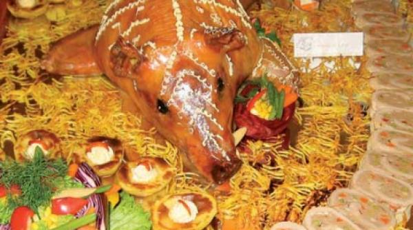 o masa intr o farfurie