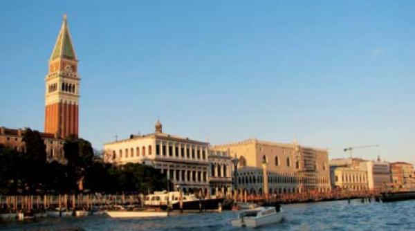 topografia venetiana intre apa si vin