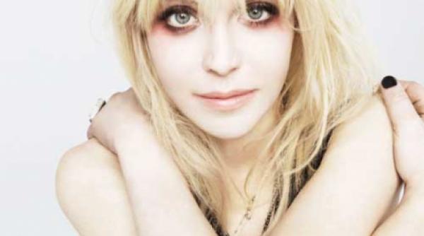 dupa zece ani primul disc hole