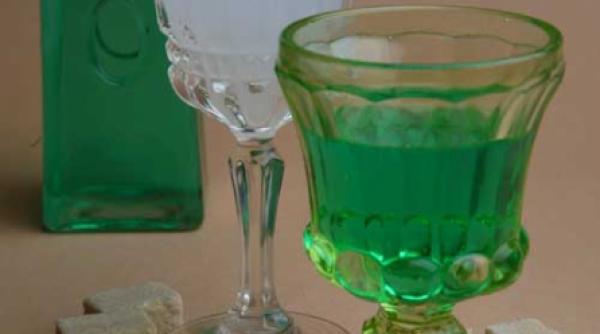 sub invaluirea zanei verzi