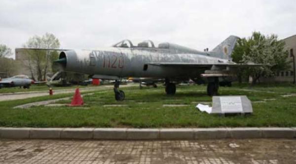 muzeul aviatiei ras pentru anl