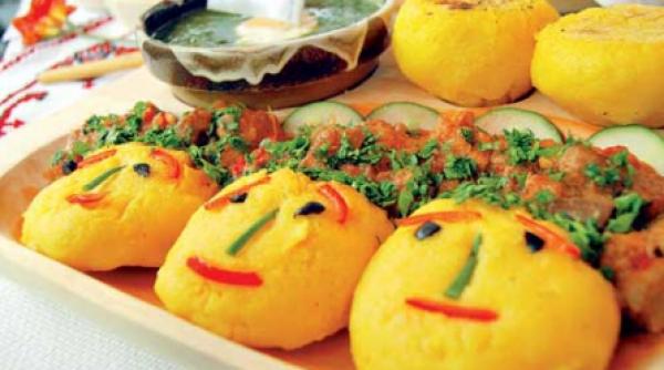 o masa intr o farfurie cu bucate rucarene