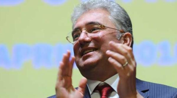 videanu vrea bani europeni si nu stie daca i compatibil cu marmura