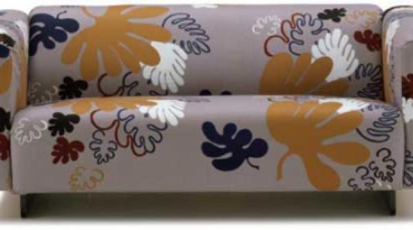 canapeaua in pas cu moda de 30 de ani