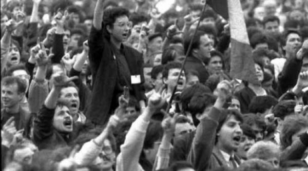 zile negre si nopti albe in golania