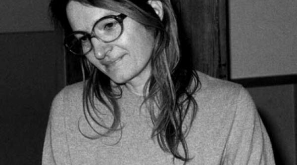 in spatele gratiilor sfaturile zoiei ceausescu catre ea insasi