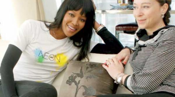 naomi miloasa cu copiii din rusia