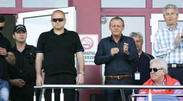 trica supervizat de balaci