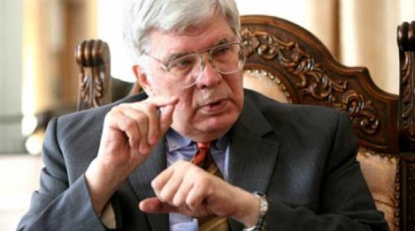 sa nu incercam sa transcriem istoria razboiului