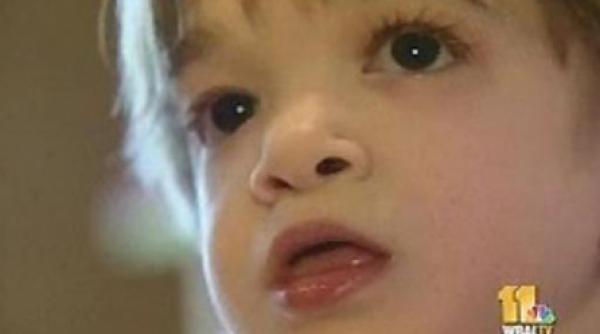 bebelusul etern are 17 ani dar arata ca un sugar