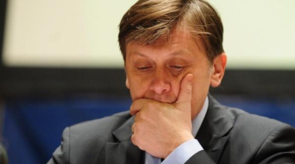 pnl nu merge la consultarile cu basescu pc procedeaza la fel